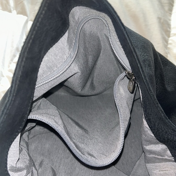 Like new Roots Hobo bag - Picture 5 of 10